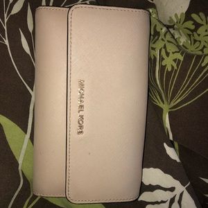 Micheal Kors Wallet